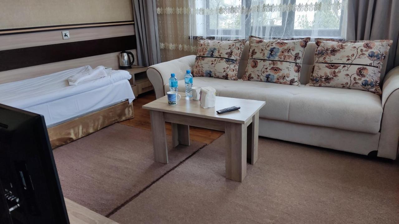 Xutorok Hotel & Restaurant Chilegir Bagian luar foto