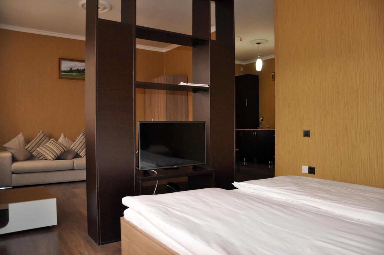 Xutorok Hotel & Restaurant Chilegir Bagian luar foto